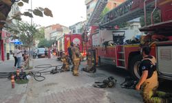 İnegöl’de önce patlama sesleri duyuldu, ardından depo alev aldı