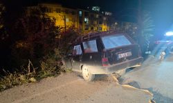 İnegöl’de otomobil şarampole yuvarlandı