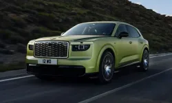 Bentley ilk elektrikli otomobilini çıkardı