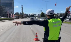 Bursa’da ağır tonajlı araçlara denetim: İzinsiz tır ve çekiciler otoyola yönlendirildi