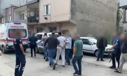 Bursa’da hastaneye götürülmek istenen kişi bıçakla 2 saat direndi