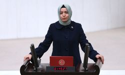Fatma Betül Sayan İstifa Etti