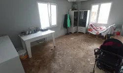 İnegöl’de 7 kişilik ailenin evi yenilendi, temel eşyaları karşılandı