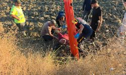İnegöl’de motosiklet tarlaya uçtu: Sürücü ağır yaralandı