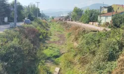 İnegöl’ün o köyünde dere tamamen kurudu! Çiftçinin su ihtiyacı yeniden gündemde