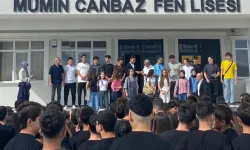 Mümin Canbaz Fen Lisesi’nde başarılı öğrencilere tablet ve telefon ödülü
