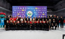Nilüfer Belediyespor Eker Kadın Voleybol Takımı yeni sezon kadrosunu tanıttı