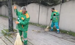Osmangazi’de temizlik ekipleri 7 gün 24 saat sahada