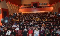 Bursa’da 250 öğrenci tiyatro etkinliğinde buluştu