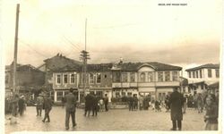 İnegöl’ün Merkezindeki Esrarengiz Kare: Bu Fotoğraf Bir Afetten Sonra mı Çekildi?