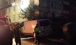 Maltepe’de 7 katlı binada çökme! 2 kişi sağ çıkarıldı