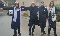 İzmir’de Yahudiler Netanyahu’nun gidişini kutladı