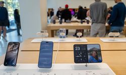 Apple'ın ilk katlanabilir telefonu iPhone Duo satışa çıktı! Türkiye fiyatı belli oldu