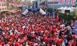 Binlerce Bursalı, Cumhuriyet için koştu