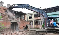 Bursa’da kentsel dönüşüm için yıkım başladı! Yerine 56 daire yapılacak