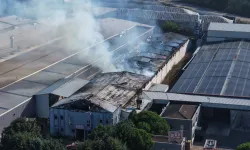 Bursa’da mobilya fabrikasında yangın: Son hali havadan görüntülendi