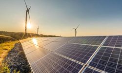 Güneş ve Rüzgardan Rekor Elektrik Üretimi! Türkiye Ağustos'ta Tarihi Zirveye Ulaştı!
