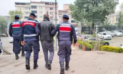 İnegöl’de Jandarma Dedektif Gibi İz Sürdü! Altın Hırsızı Çaldığı Altınlarla Yakalandı