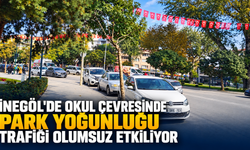 İnegöl'de okul çevresinde park yoğunluğu trafiği olumsuz etkiliyor