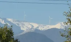 İnegöl'ün çevresi beyaza büründü! Dağlara kar yağdı, soğuk kendini hissettirdi