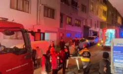 Mudanya’da apartmanı yoğun duman sardı: Yaşlı kadın itfaiye tarafından kurtarıldı