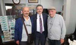 Trabzon Büyükşehir Belediye Başkanı Genç, Ortahisar'da esnaf ve vatandaşları dinledi