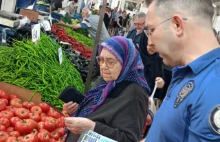Bursa'da Emniyet Ekipleri Bayram Öncesi Dolandırıcılara Karşı Broşürlü Uyarı Başlattı