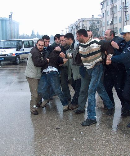 ARŞİVDEN HABER: 2005 yılında İnegöl'de kaza bela raporu