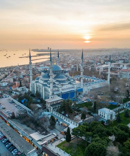 Cuma Namazı Kılmayan Dinden Çıkar mı?