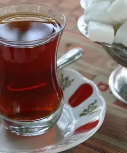 Günün Zeka Sorusu | Lokantada Çay İçerken Bardağınızdan Kıl Çıkarsa