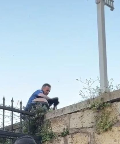 Bursa Tophane Surlarında İntihar Girişimi!