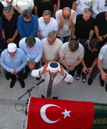 Bursa&rsquo;da Bug&uuml;n Vefat Edenler Kimler? 28 Eyl&uuml;l 2026 Pazartesi