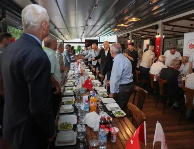 Bursa Valisi Ayyıldız, Şehit Babaları ve Gazi Babalarla Bir Araya Geldi