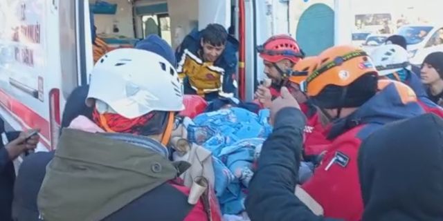 İNDAK Kahramanmaraş'ta 6 kişiyi enkazdan kurtardı