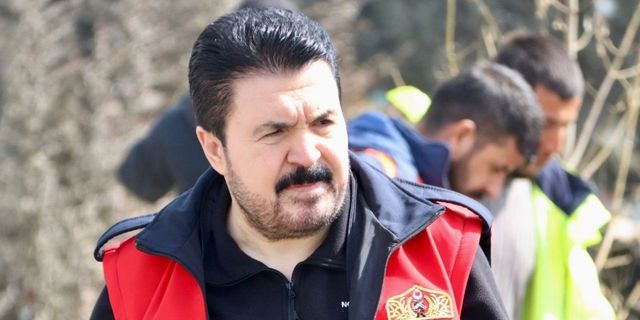 Savcı Sayan belediye başkanlığından istifa etti
