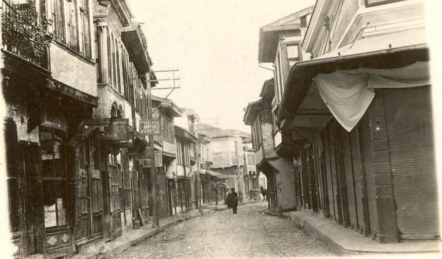 İnegöl’ün Uzun Sokağı | MAZİDEN BİR KARE