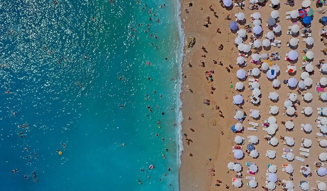 Türkiye, 2025’in İlk 4 Ayında 12,7 Milyon Ziyaretçiyi Ağırladı