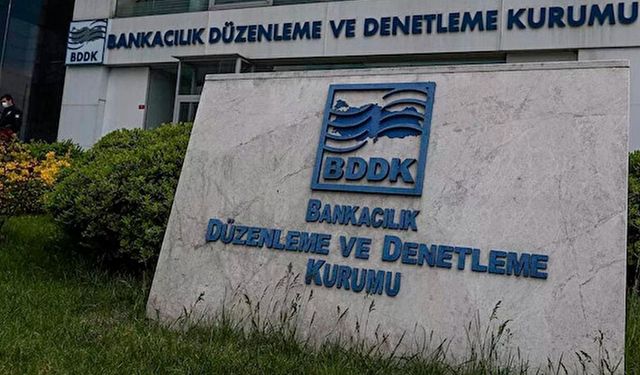 BDDK'dan Yeni Kredi Düzenlemesi! Limitler Düşürüldü, Uyum İçin Tarih Verildi