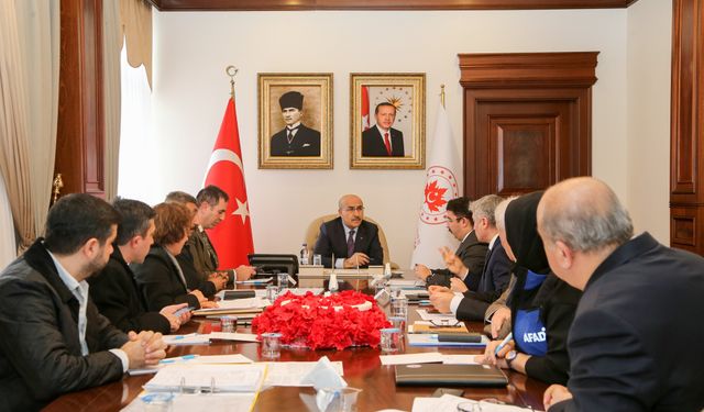 Vali Demirtaş Açıkladı! Deprem Sonrası Okullar Tatil Edildi Mi?