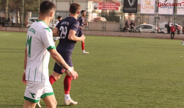 Alanyurtspor Play-off Yolunda Kestel Belediyespor'u 4-2 Mağlup Etti