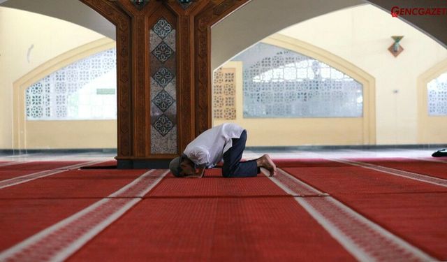 Şükür Secdesi Nedir, Şükür Secdesi Ne Zaman ve Niçin Yapılır?