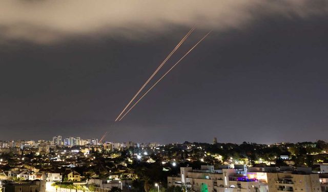 İsrail'in çok katmanlı hava savunma sistemleri nasıl çalışıyor?