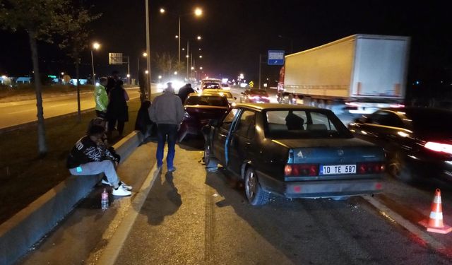 İnegöl'de zincirleme trafik kazası: 4 yaralı