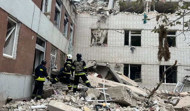 Rusya, Ukrayna'nın Çernihiv kentini vurdu