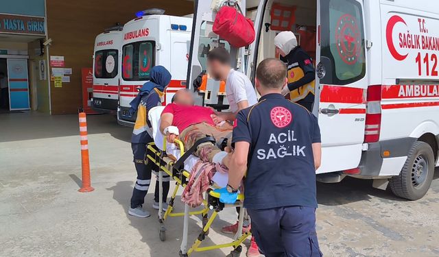 İnegöl'de Odun Keserken Yaralanan Genç Hastaneye Kaldırıldı