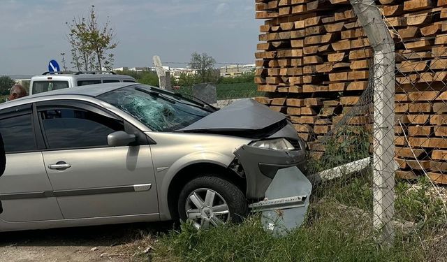 İnegöl'de Trafik Kazası: 1'i Çocuk 5 Kişi Yaralandı