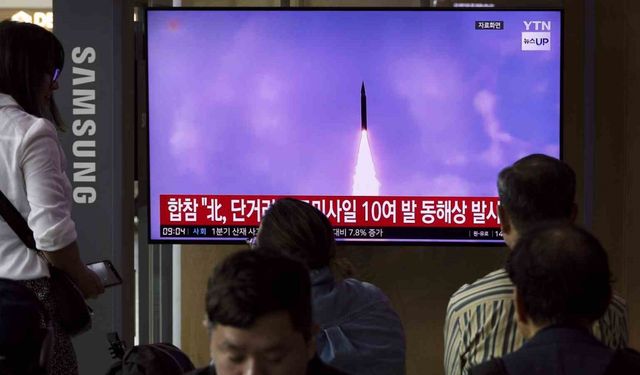 Yine bir şeyler deniyor... Kuzey Kore en az 10 balistik füze fırlattı