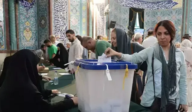 İran'da Kritik Seçim Maratonu Sona Erdi! İlk Sonuçlar Açıklandı