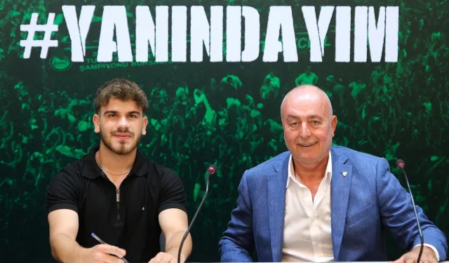 Bursaspor'da İç Transfer! Genç Futbolcuyla Sözleşme Yenilendi