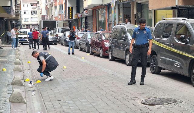Zeytinburnu’nda Sokak Ortasında Silahlı Çatışma: 1 Ölü